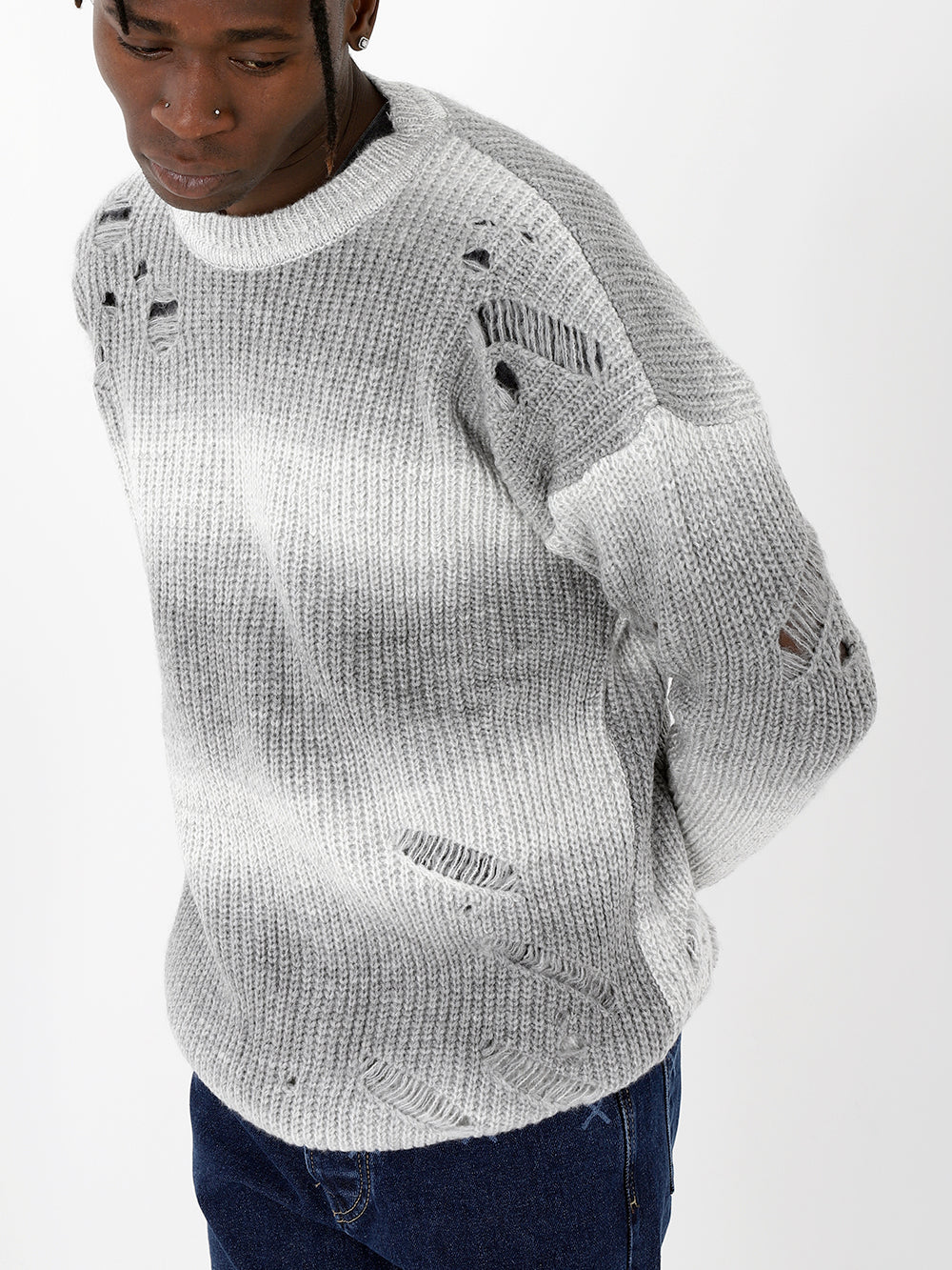 DISTRESSED GENTLEMAN SWEATER | WHITE-GRAY