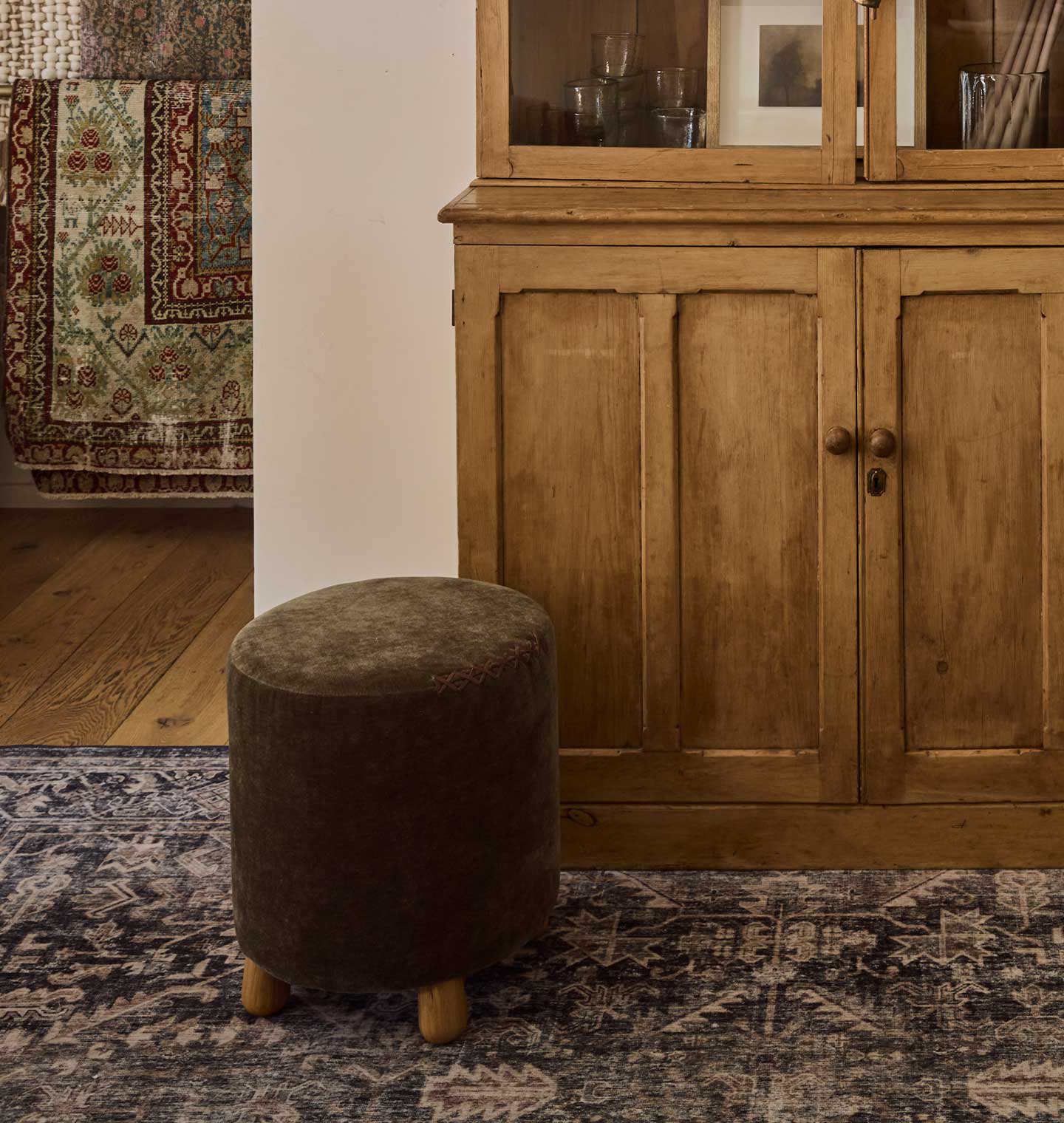 Tocho Footed Stool