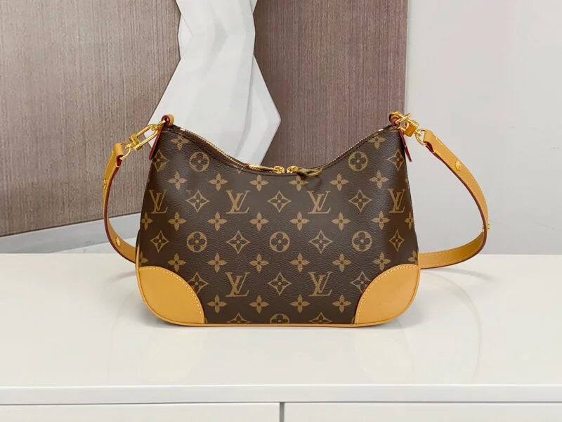 Louis Vuitton Boulogne M45832