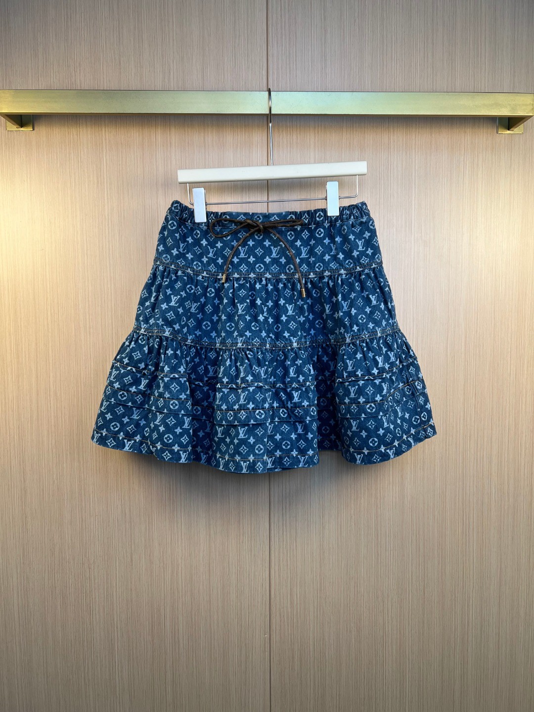 L X V Short denim skirt（Women's style）