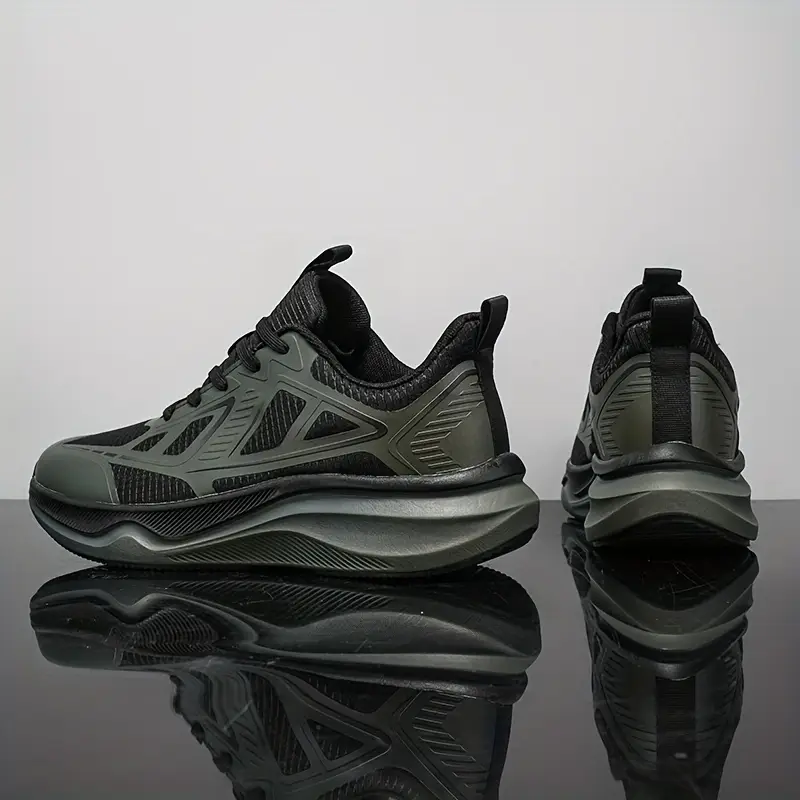 Breathable Low-Top Sports Shoes – Lightweight Fabric Upper & Durable Rubber Sole