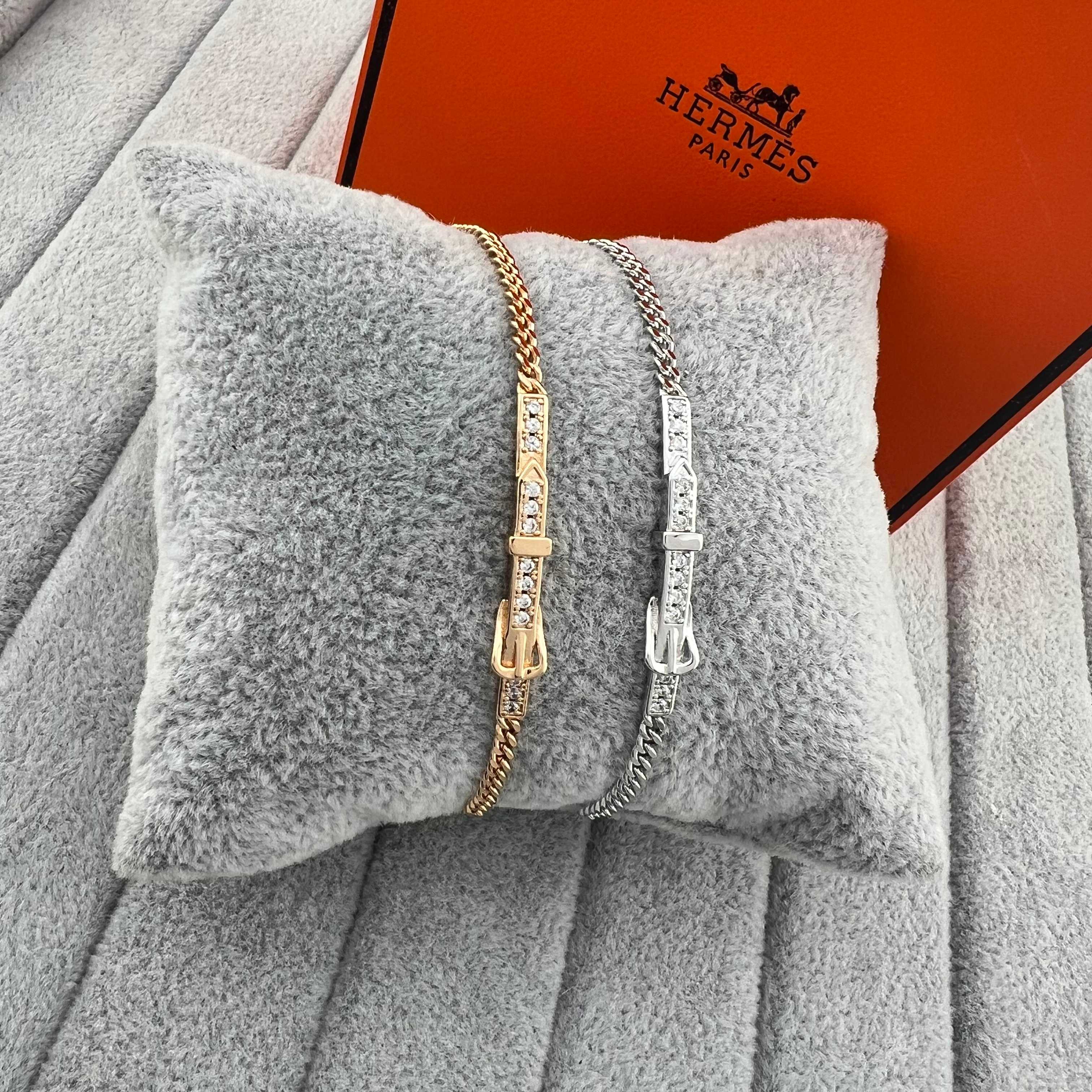 Etriviere Diamond Bracelet - Artisantouchss