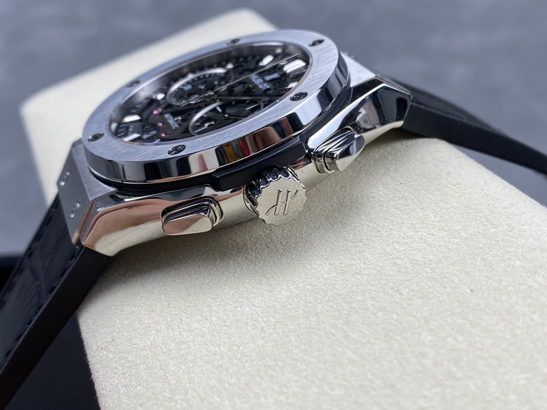 Hublot Classic Fusion 525.NX.0170.LR 45mm