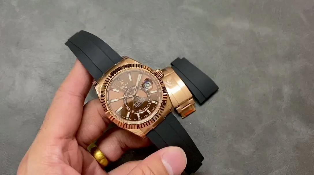 Rolex Sky Dweller m336235 0002 42mm