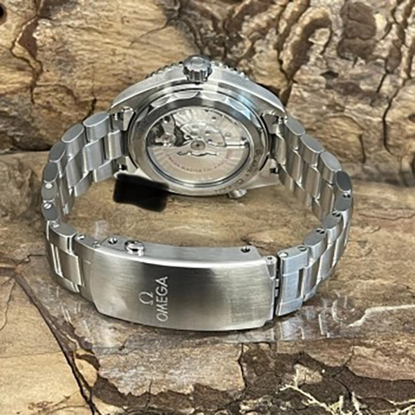 Seamaster Planet Ocean Co-Axial Master Chronometer 215.30.40.20.01.001