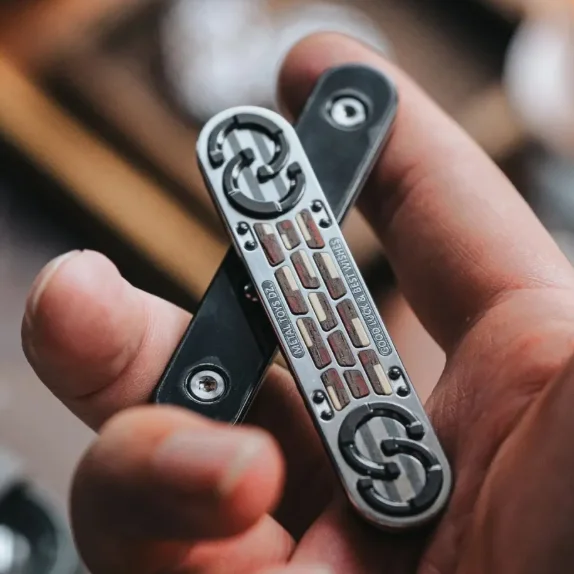 2026 EDC SHOW Exclusive Edition: Metal Toy Dz Top-D