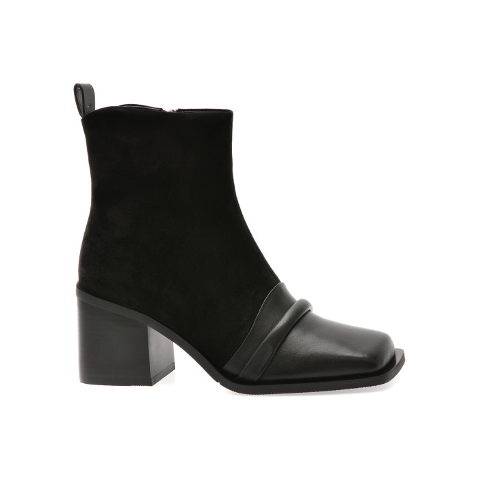 Ghete EPICA negre, EB929, din piele intoarsa