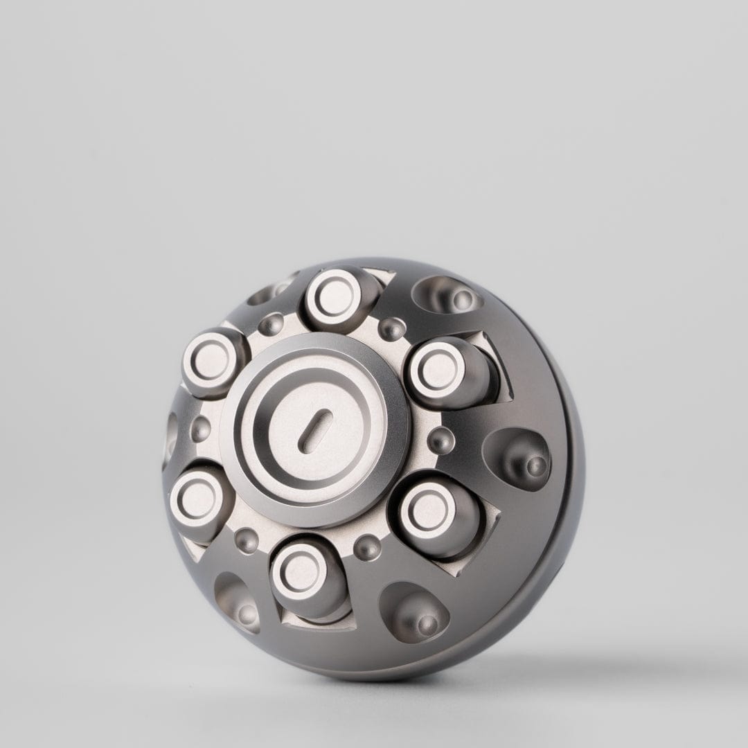 42.COSMO&MACKIE Death Star Fidget Spinner  Ratchet Coin