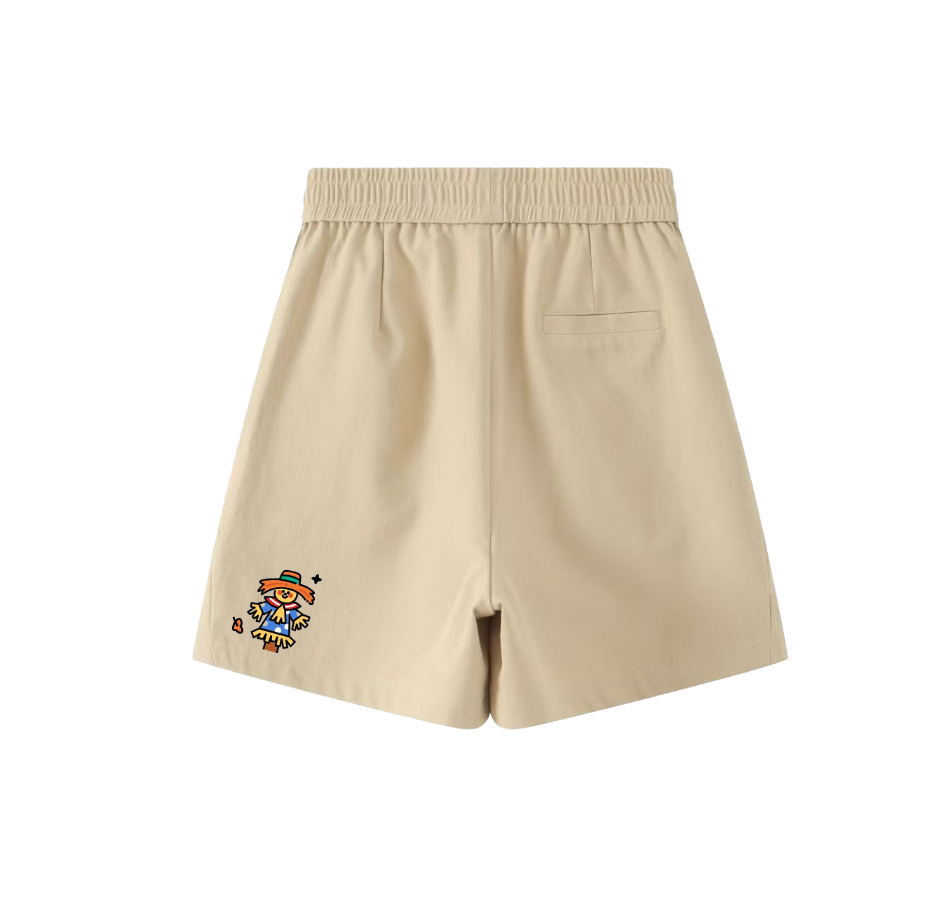 These casual shorts with a fun scarecrow print, elastic waistband, and a single back pocket are a must-have for your summer wardrobe.