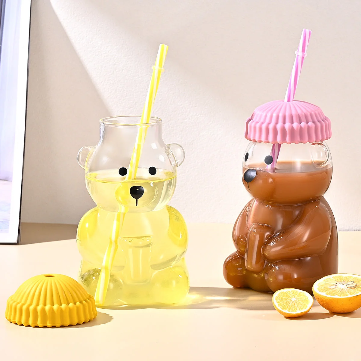 Bear-themed straw cup
