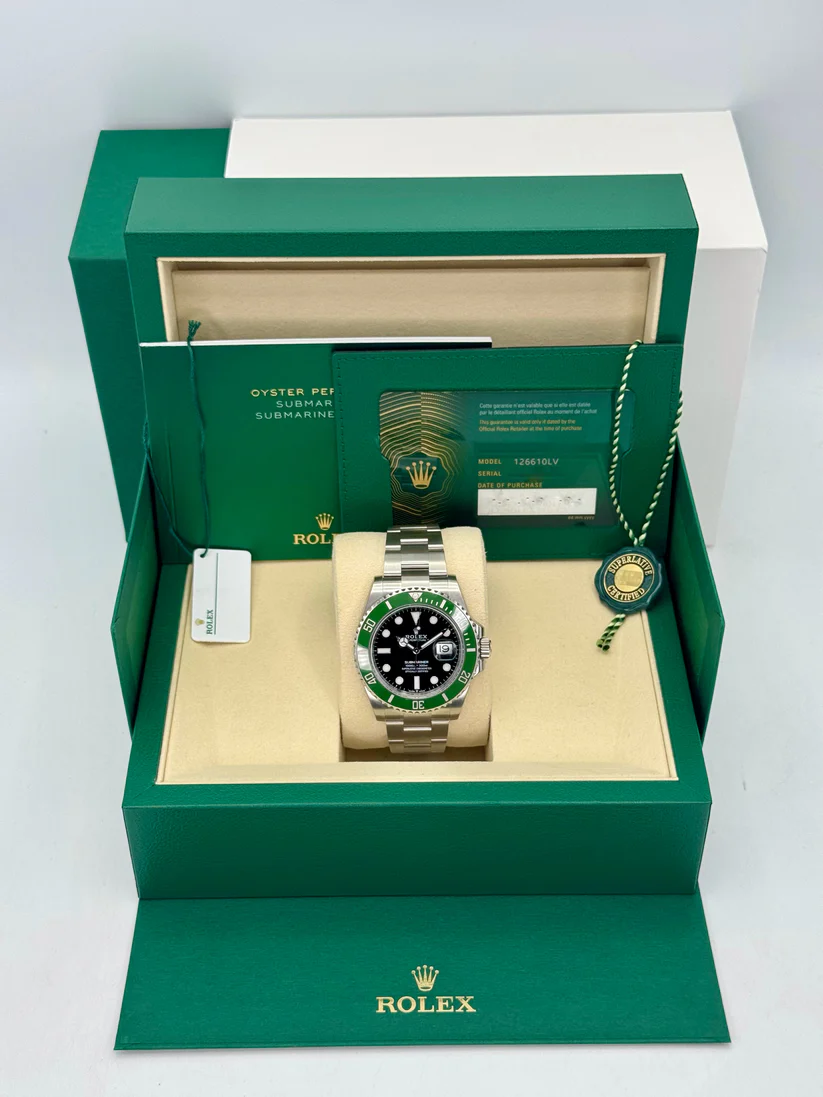 【Super Clone】Rolex Submariner 41mm Stainless Steel Black Dial Green Bezel "Starbucks/Kermit" - 126610LV