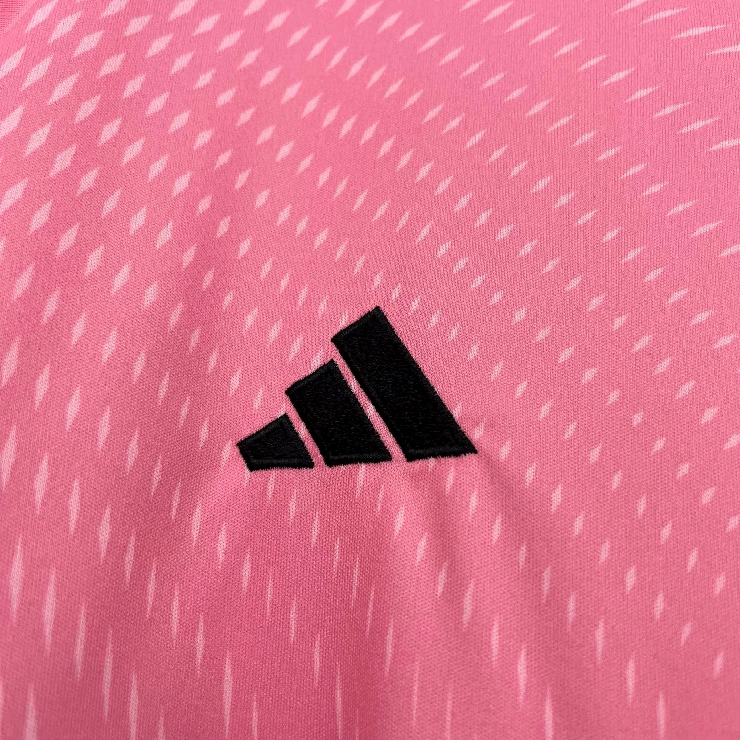 Conjunto infantil benfica guarda redes rosa 2025/26