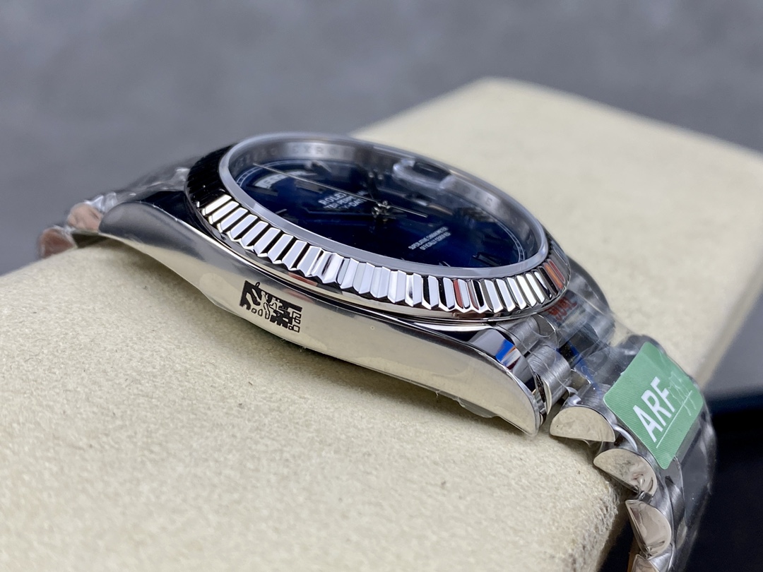 Rolex Day-Date 228239 Blue Roman Dial Fluted Bezel 40mm Mens Replica Watch