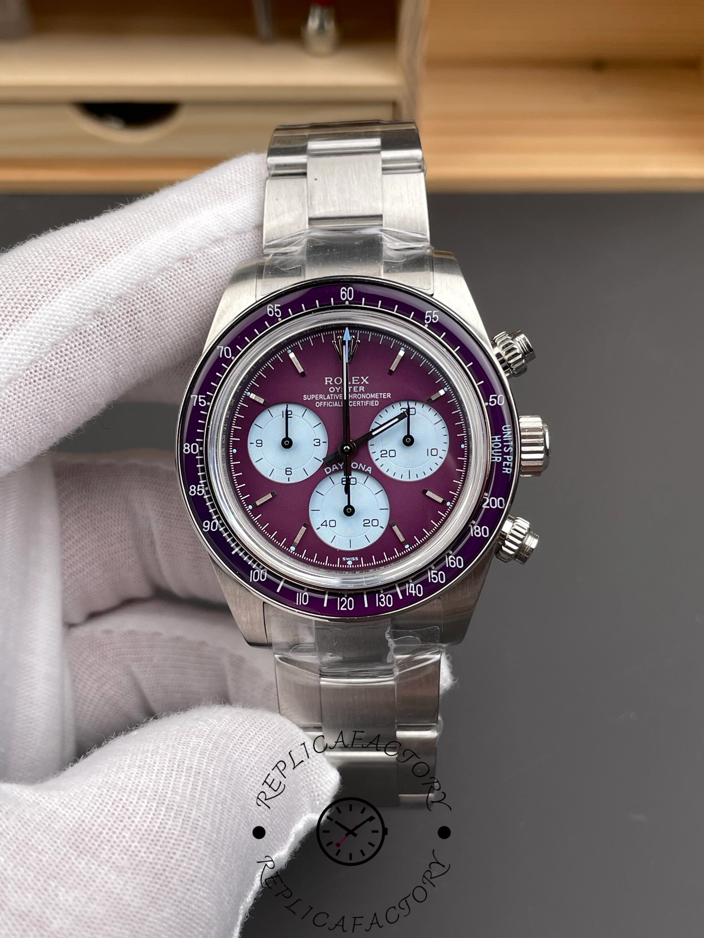 Rolex Daytona Artisans de Genève Customized 40mm Burgundy Purple dial Mens Watch