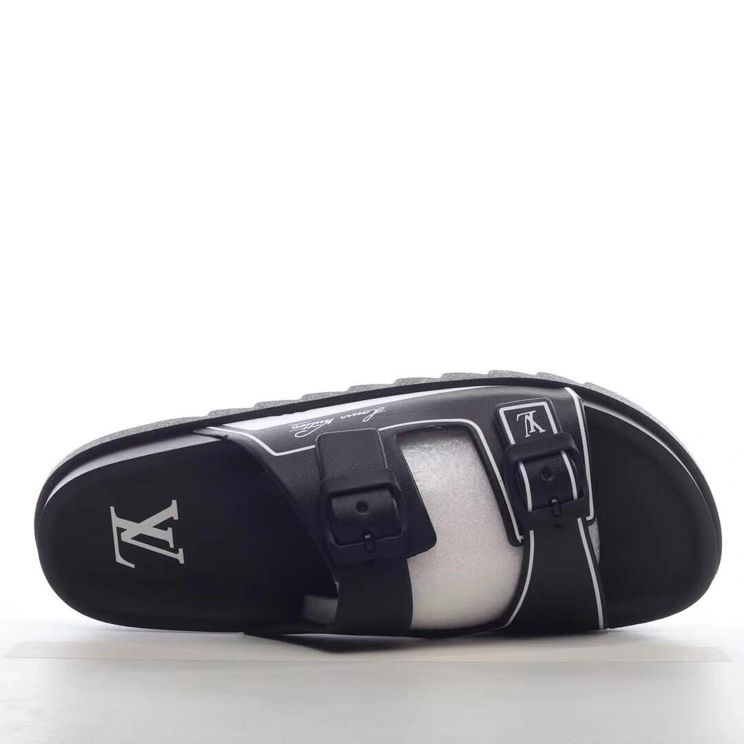 L X V slippers detail 5