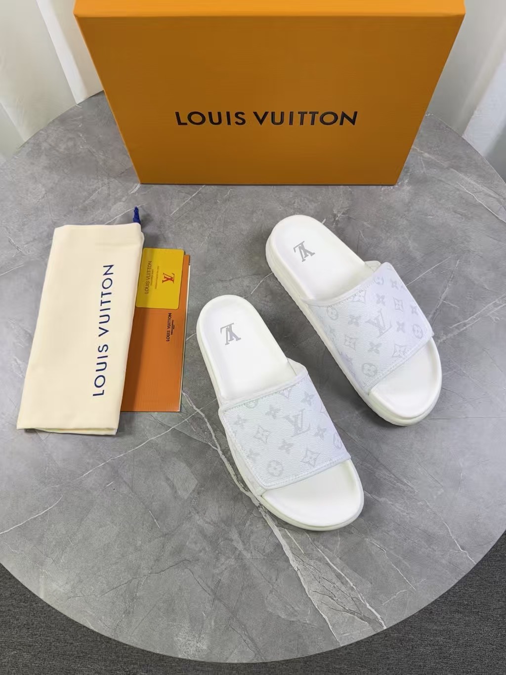 L X V SLIPPERS(Multiple colors) detail 31