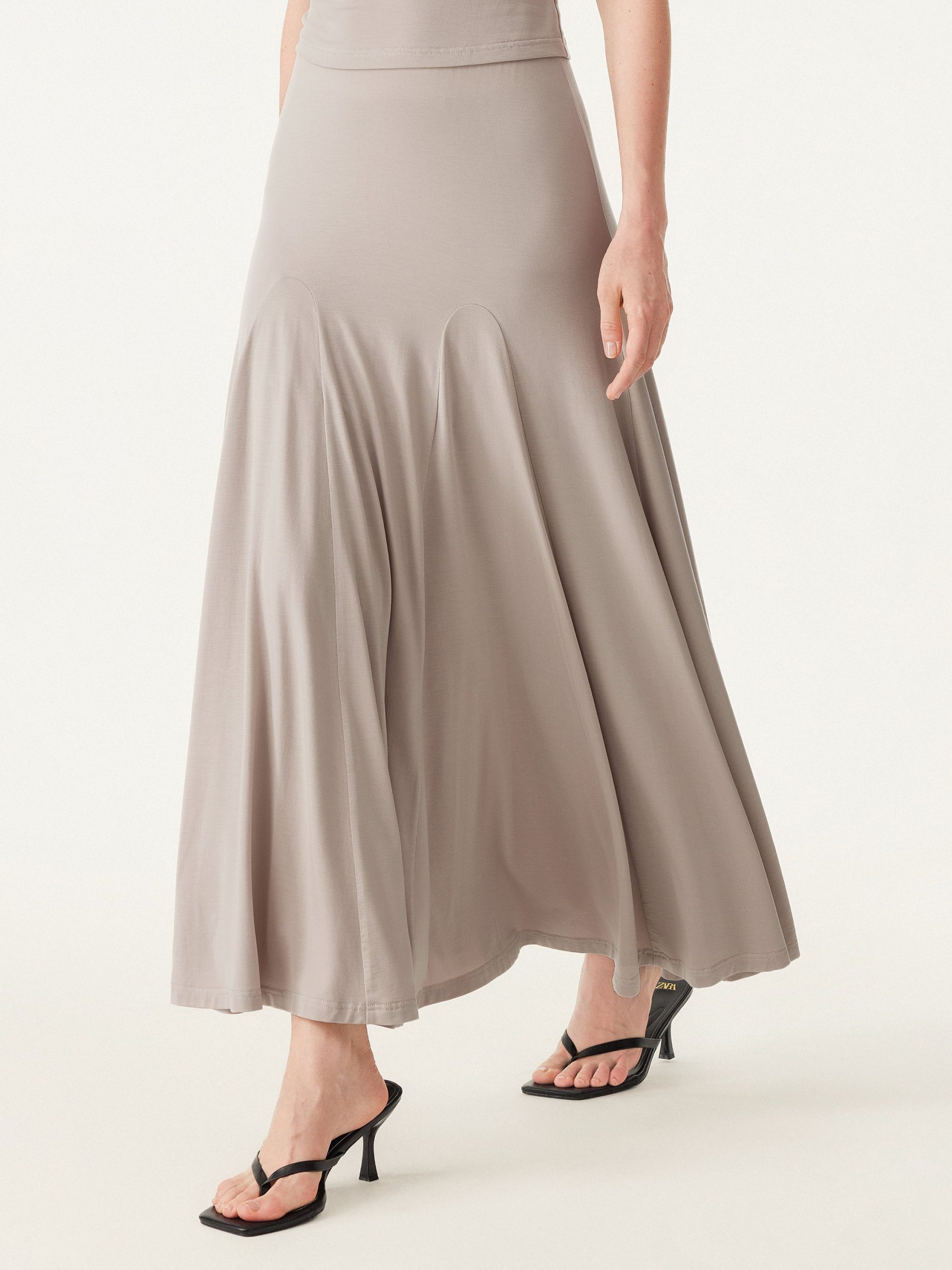 Ultrasoft Flowy Midi Pull-on Skirt
