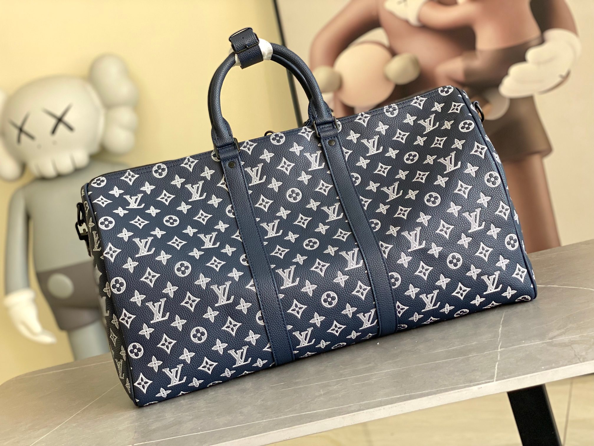 L X V Keepall Bag M24953 50*29*23CM detail 12