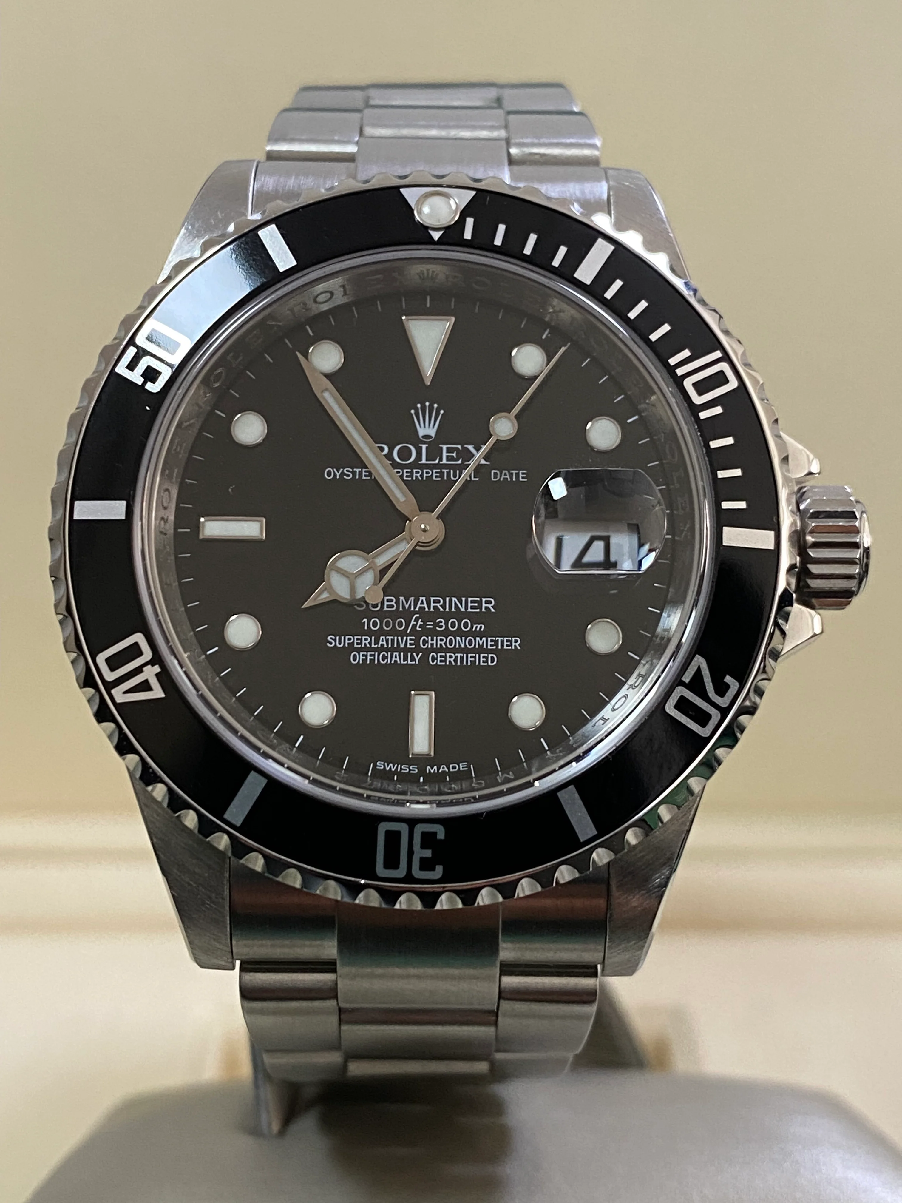 Rolex,Submariner Steel Submariner Date - M serial - Pre Ceramic Bezel - Black Dial - 16610