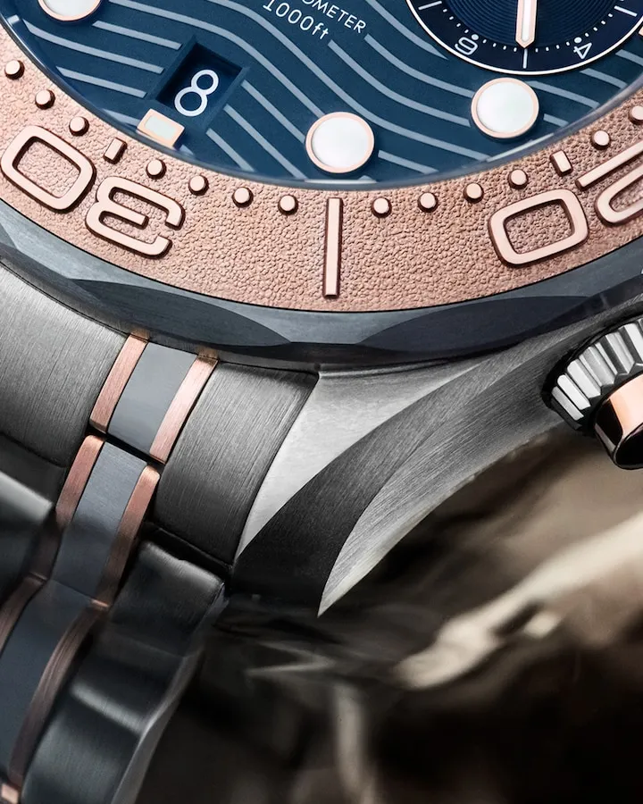 SEAMASTERDIVER 300M44 MM, TITANIUM ? TANTALUM ? SEDNA GOLD ON TITANIUM ? TANTALUM ? SEDNA GOLD
