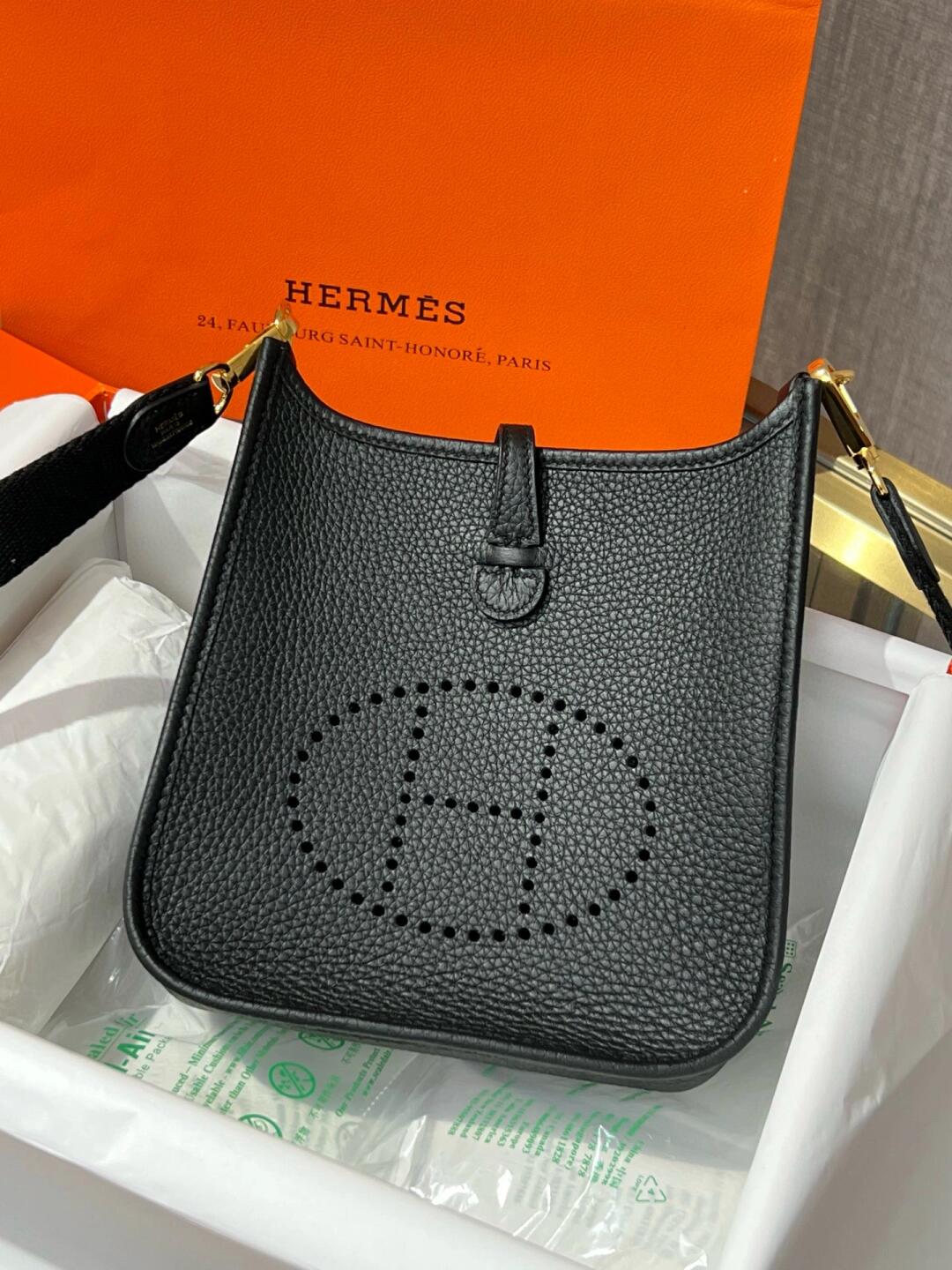 Hermes Evelyn 16