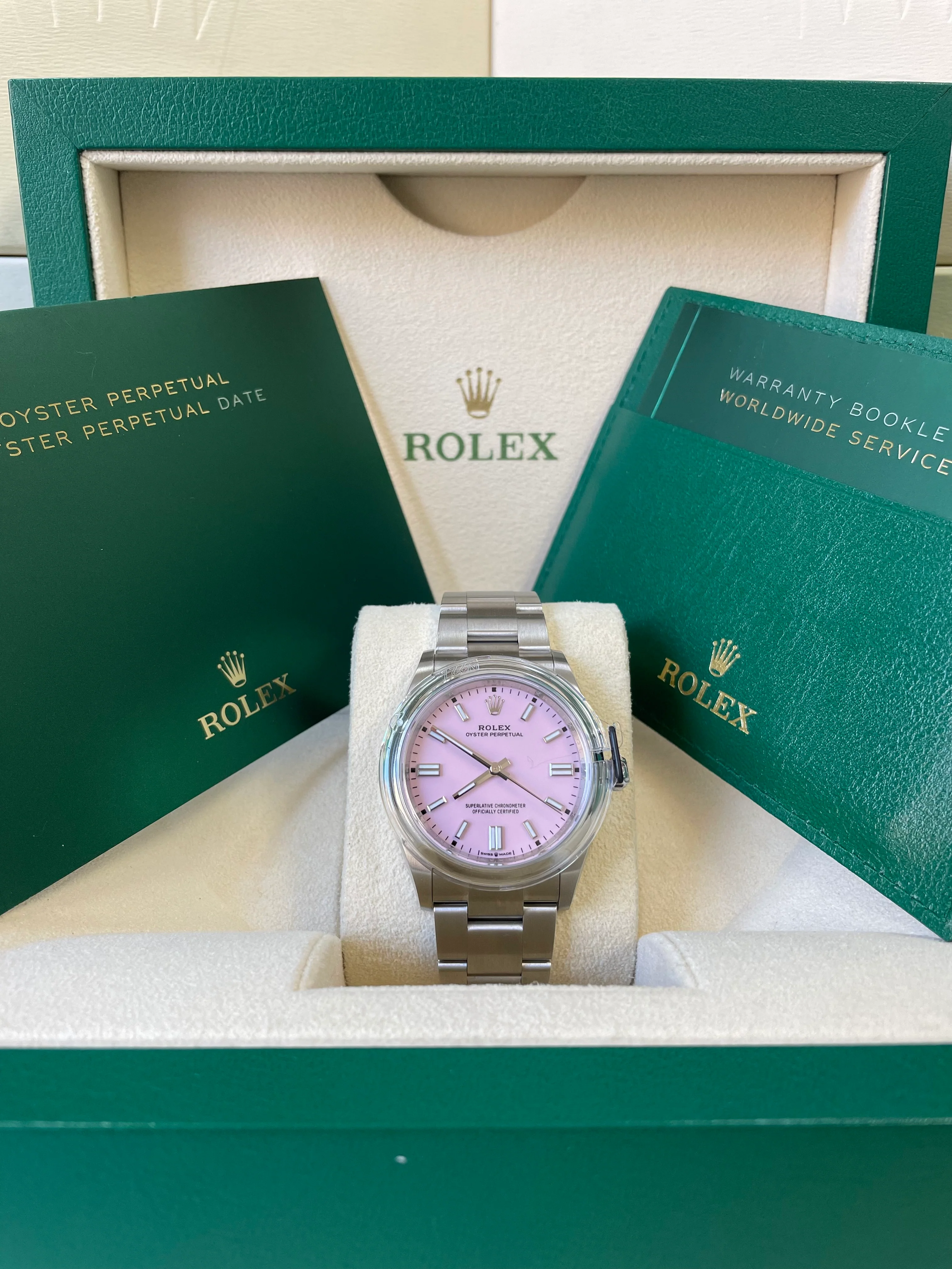 Rolex Oyster Perpetual 36 - 2022 - Domed Bezel - Candy Pink Index Dial - Oyster Bracelet - 126000