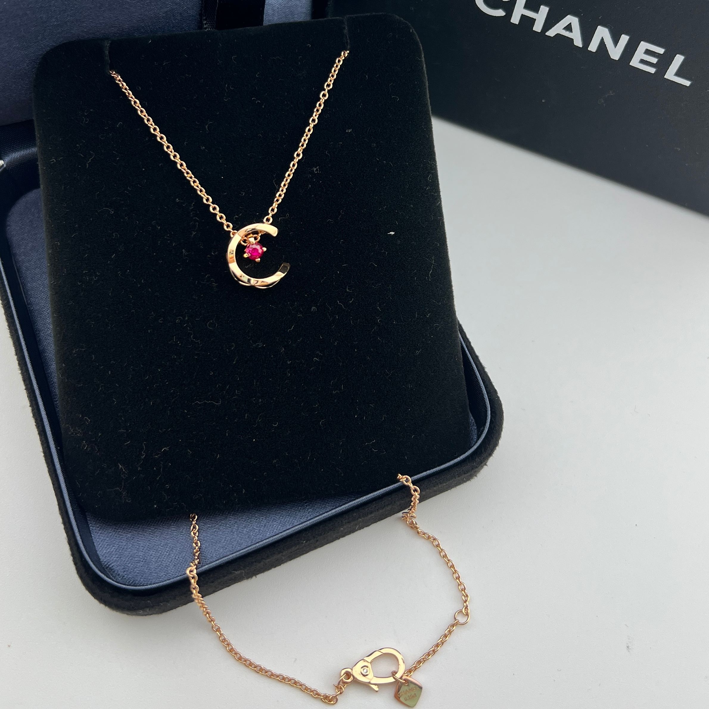 Sailor Moon diamond-patterned ruby ​​necklace - Artisantouchss