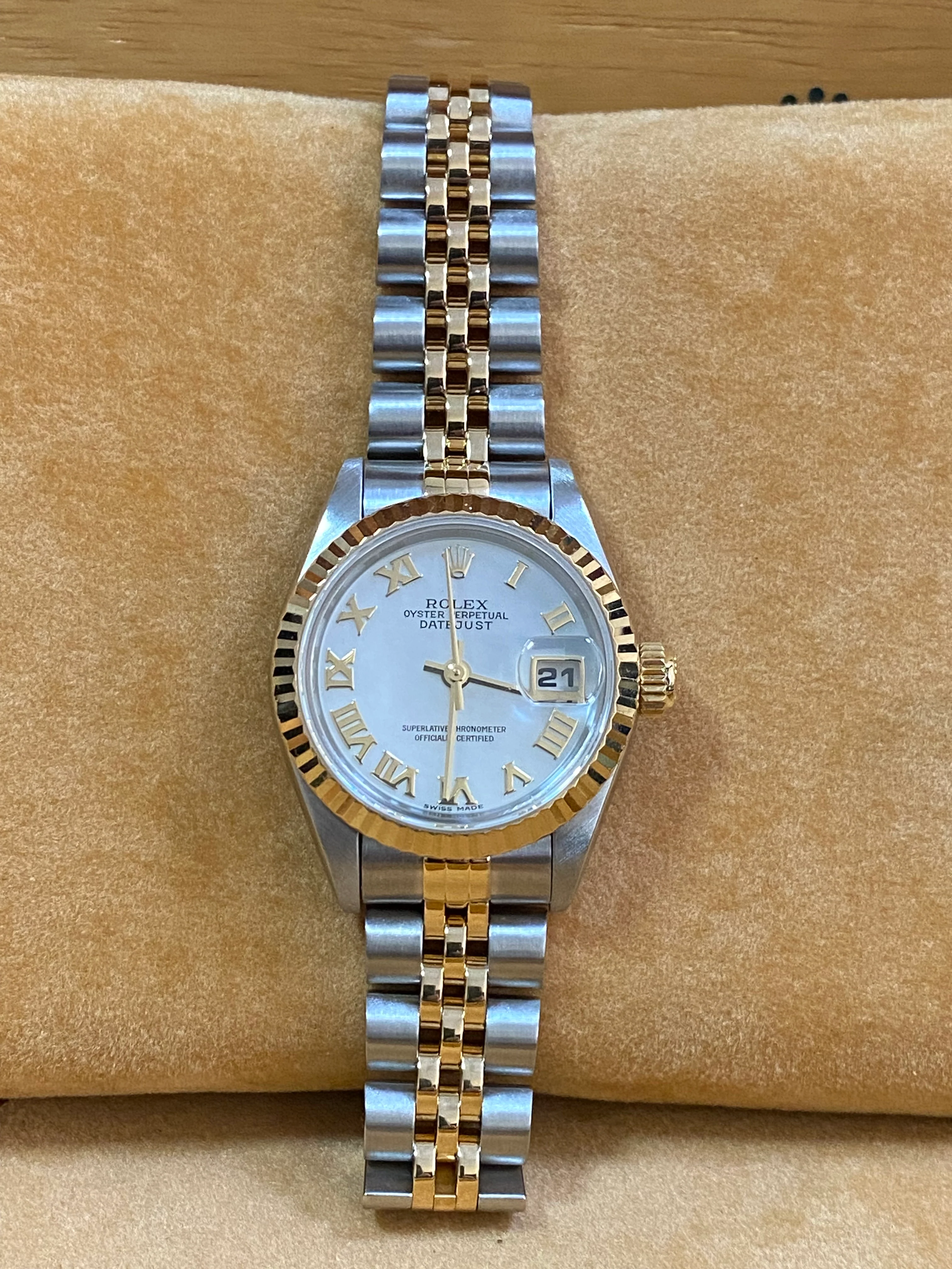 Rolex Two Tone Lady-Datejust - W Serial- Fluted Bezel - Mother of Pearl Roman Dial - Jubilee Bracelet - 69173