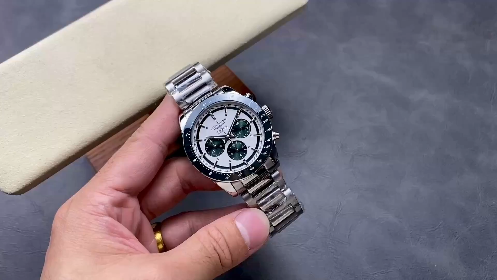 Longines Conquest L3.835.4.02.6 Chrono Steel 42mm Silver-Green Dial Replica