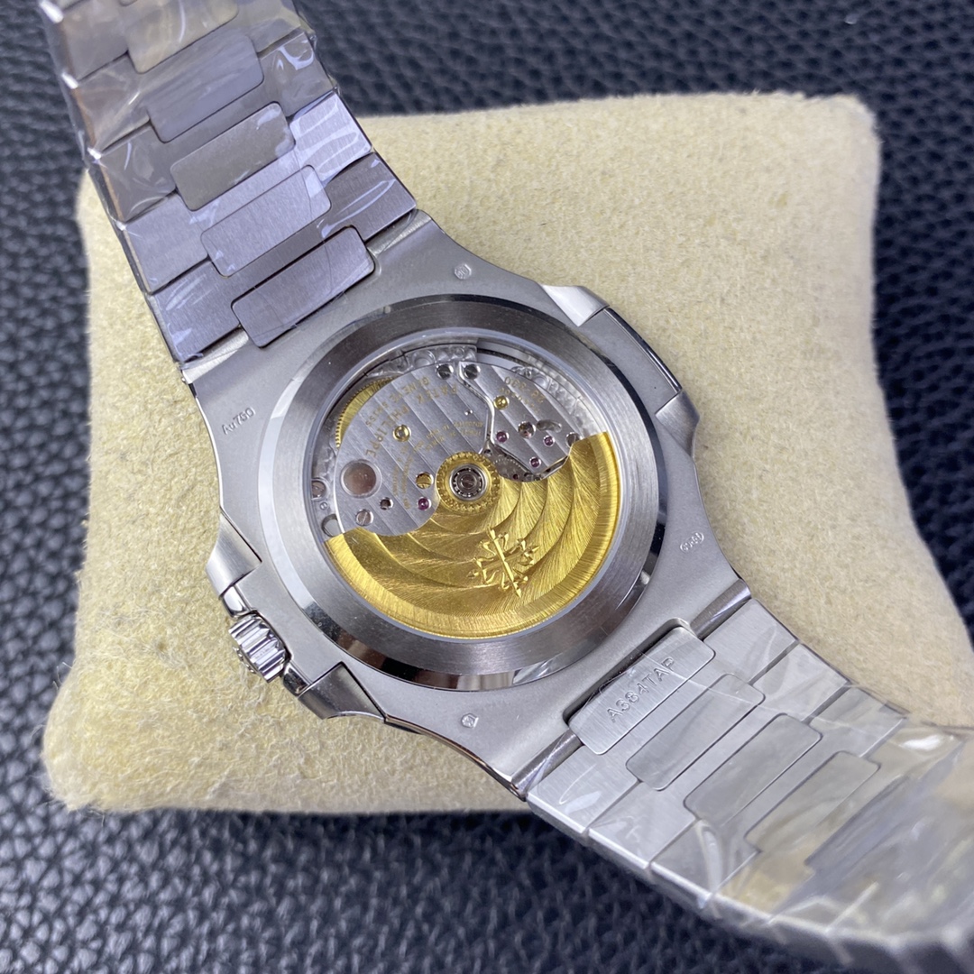 Patek Philippe Nautilus Self Winding Watch 5811 1G 001 Replica Watch