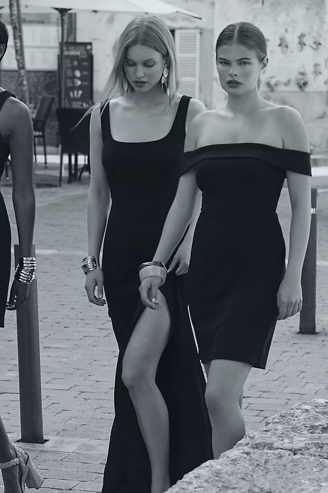 Ashlynn Square-Neck Crepe Side-Slit Gown BLACK