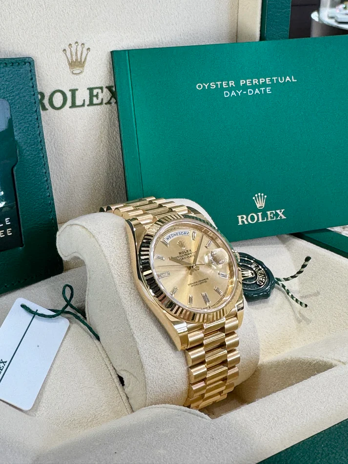 Rolex Day Date 40 Yellow Gold Champagne Dial m228238 0005
