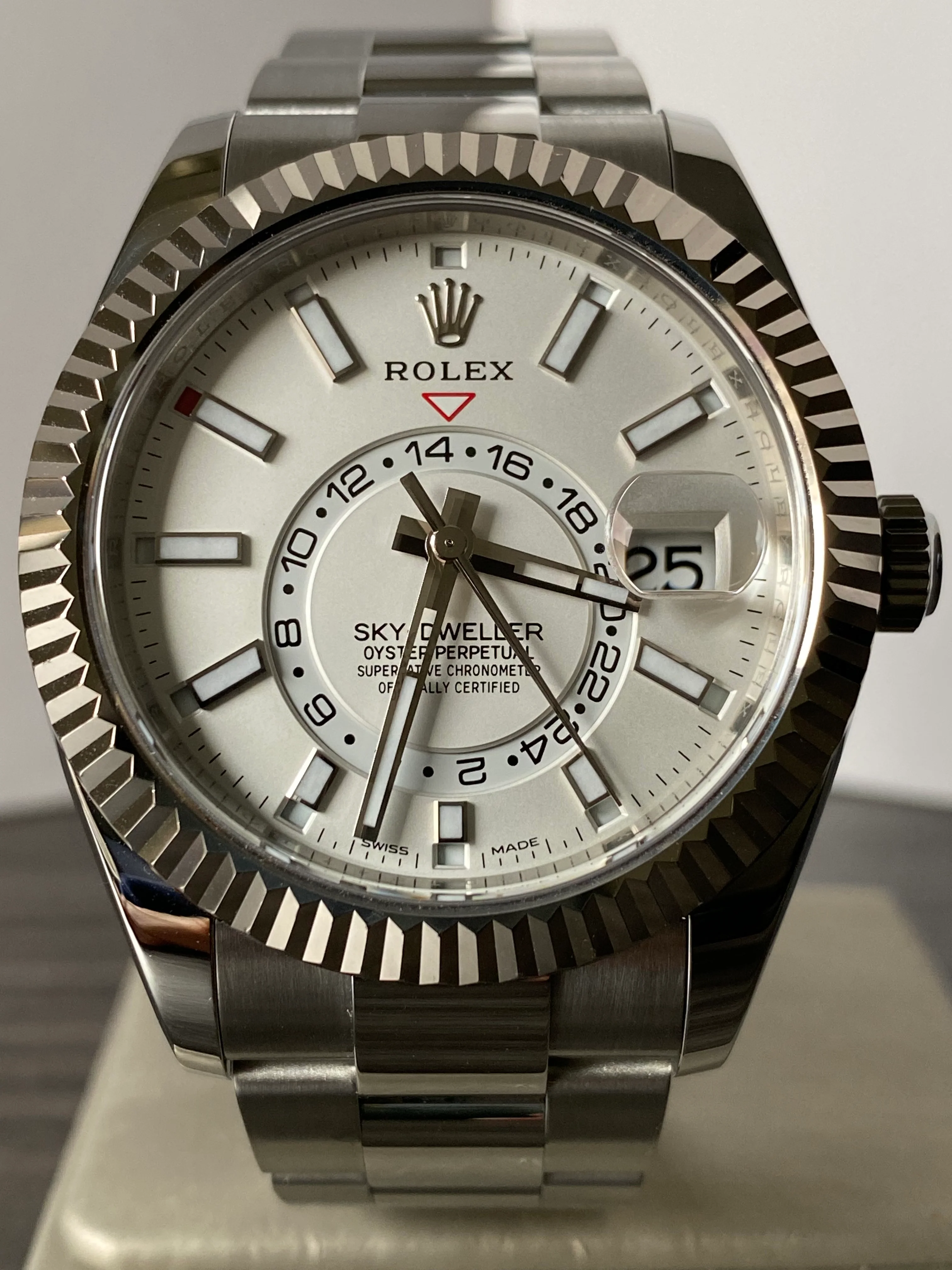 Rolex,Sky-Dweller White Rolesor Sky-Dweller - 2021 - White Index Dial - Oyster Bracelet - 326934