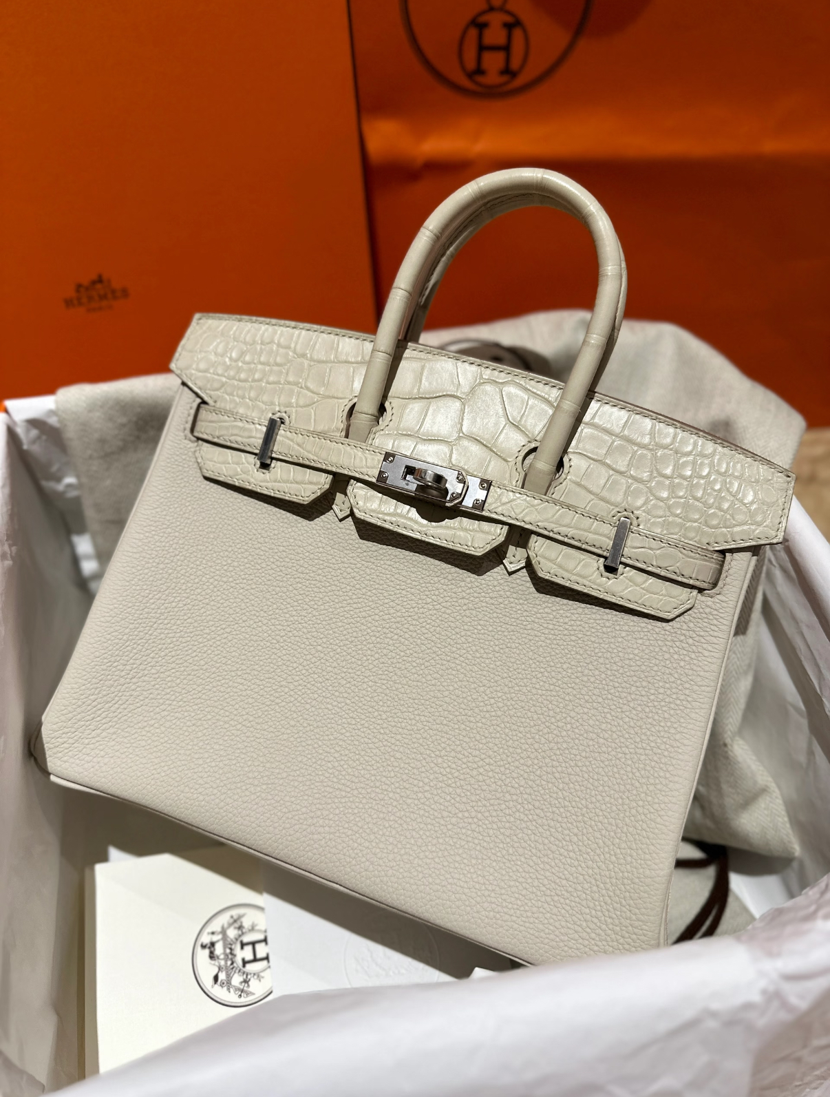 Hermès Glacier White 25-30 Touch Crocodile Leather