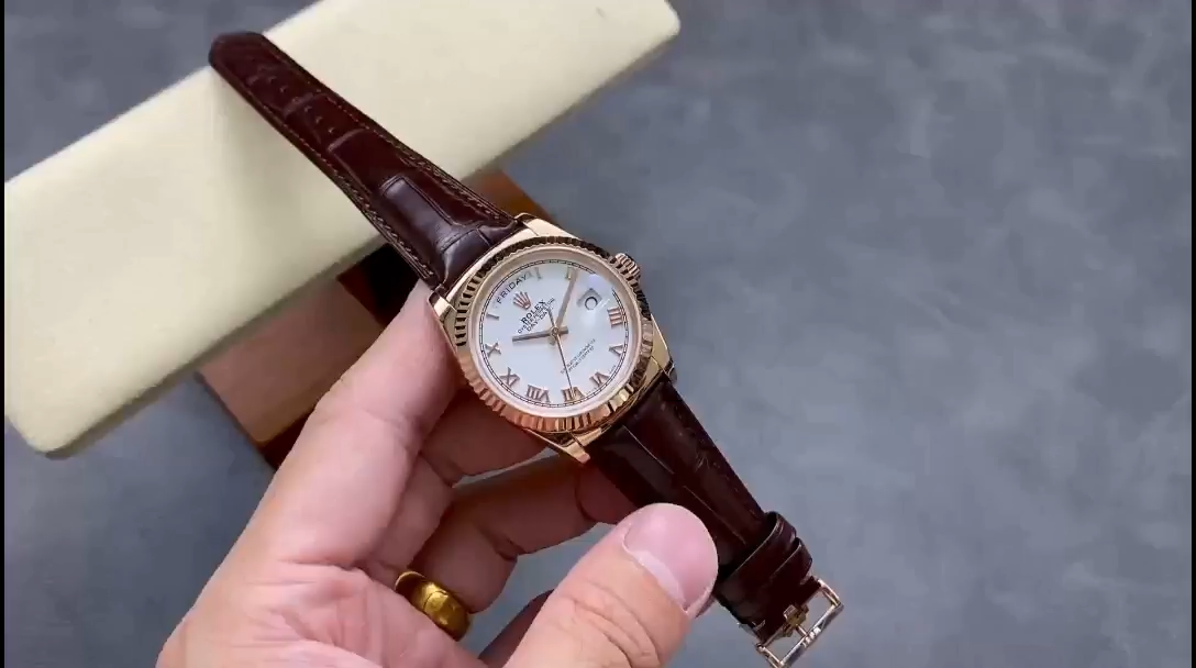 Rolex Day Date 36 White Dial 118135 0064 Brown Leather Watch