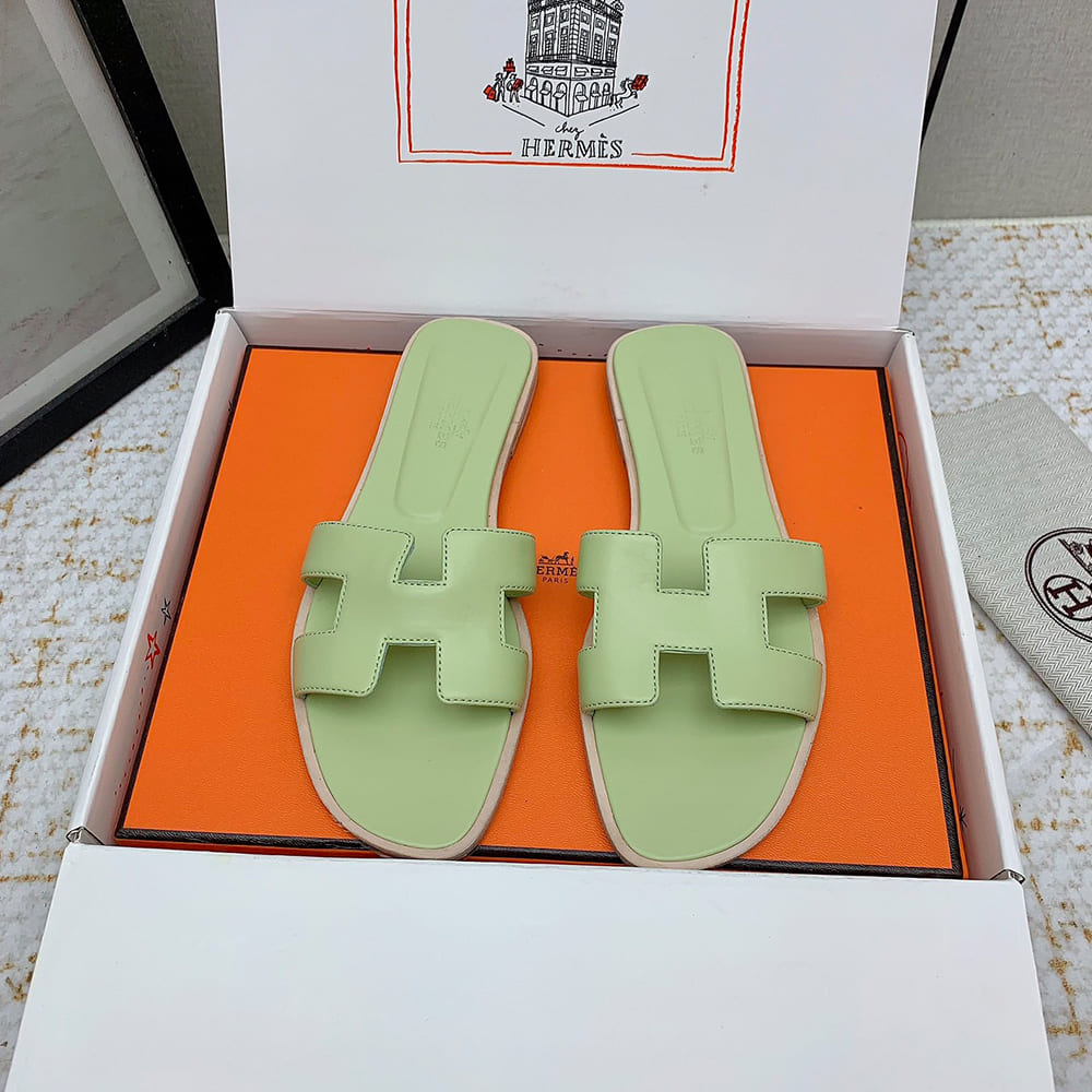 HERMES Oran sandal