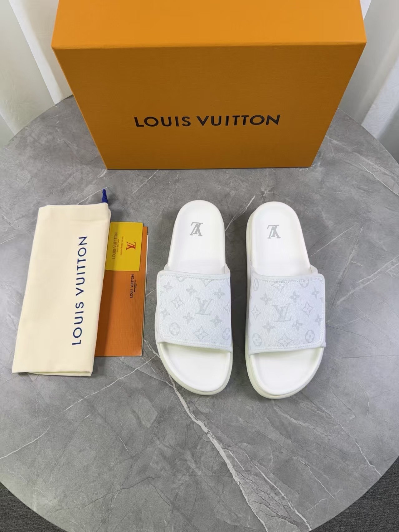 L X V SLIPPERS(Multiple colors) detail 32