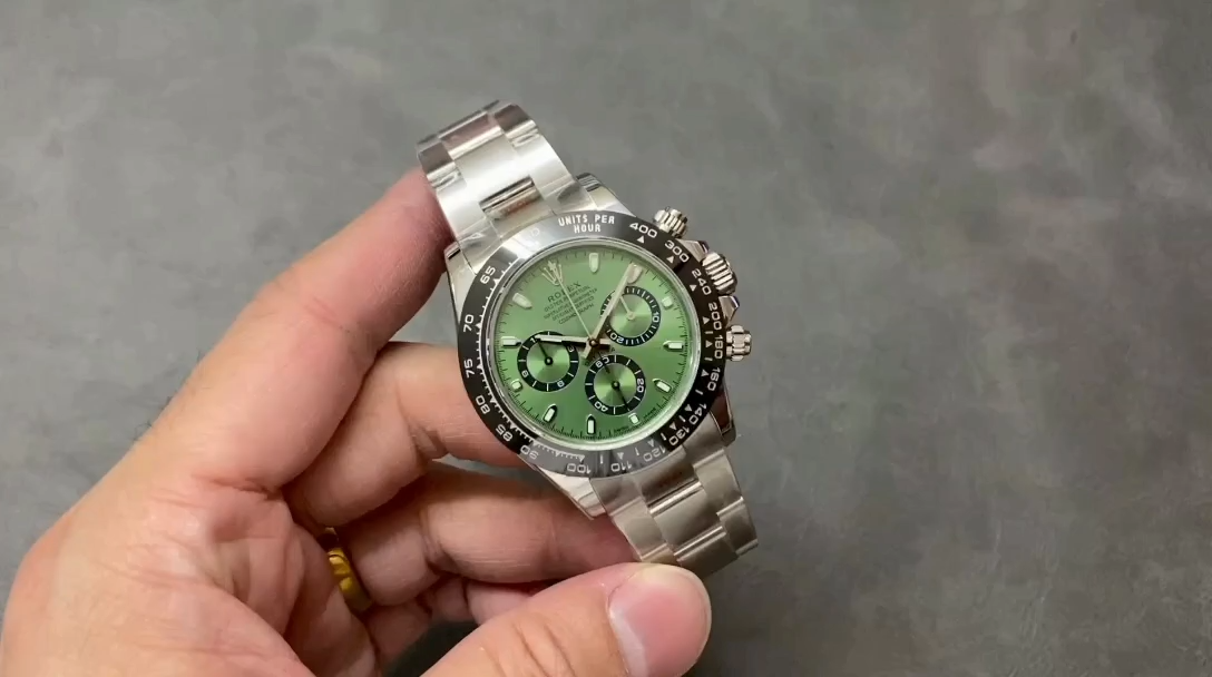 Rolex Daytona Platinum Green Dial Ceramic Bezel LNIB 126506 40mm Stainless Steel Men's Watch