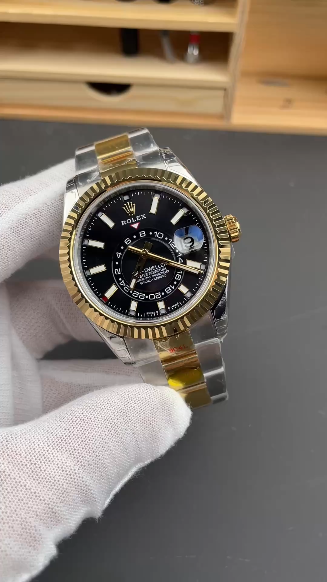 Rolex Sky Dweller 42 Oystersteel and Yellow Gold M336933 0004 Men's Watch