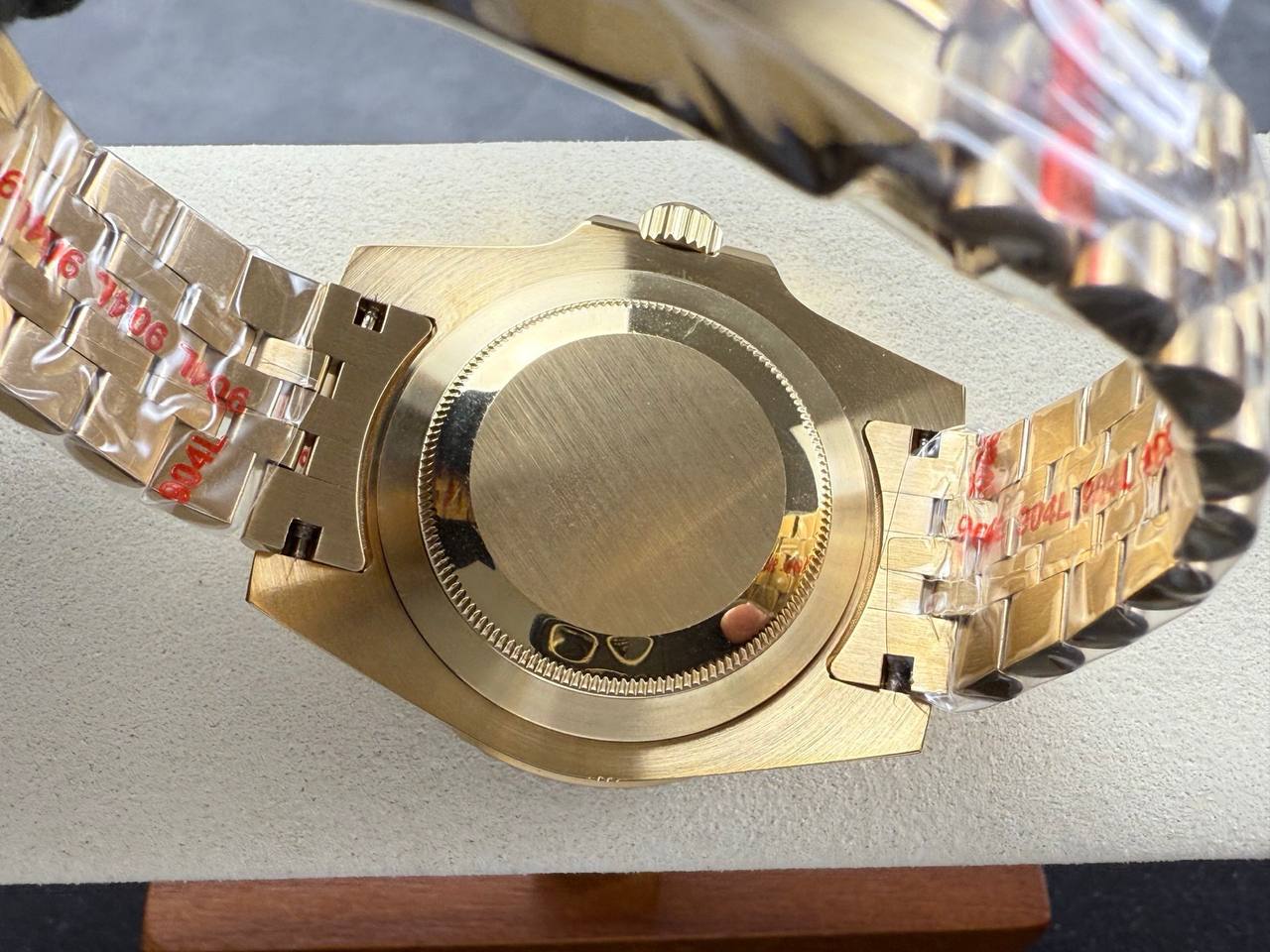 2025 Rolex GMT Master II 18 kt Yellow Gold m126718grnr 0002 40 mm Replica
