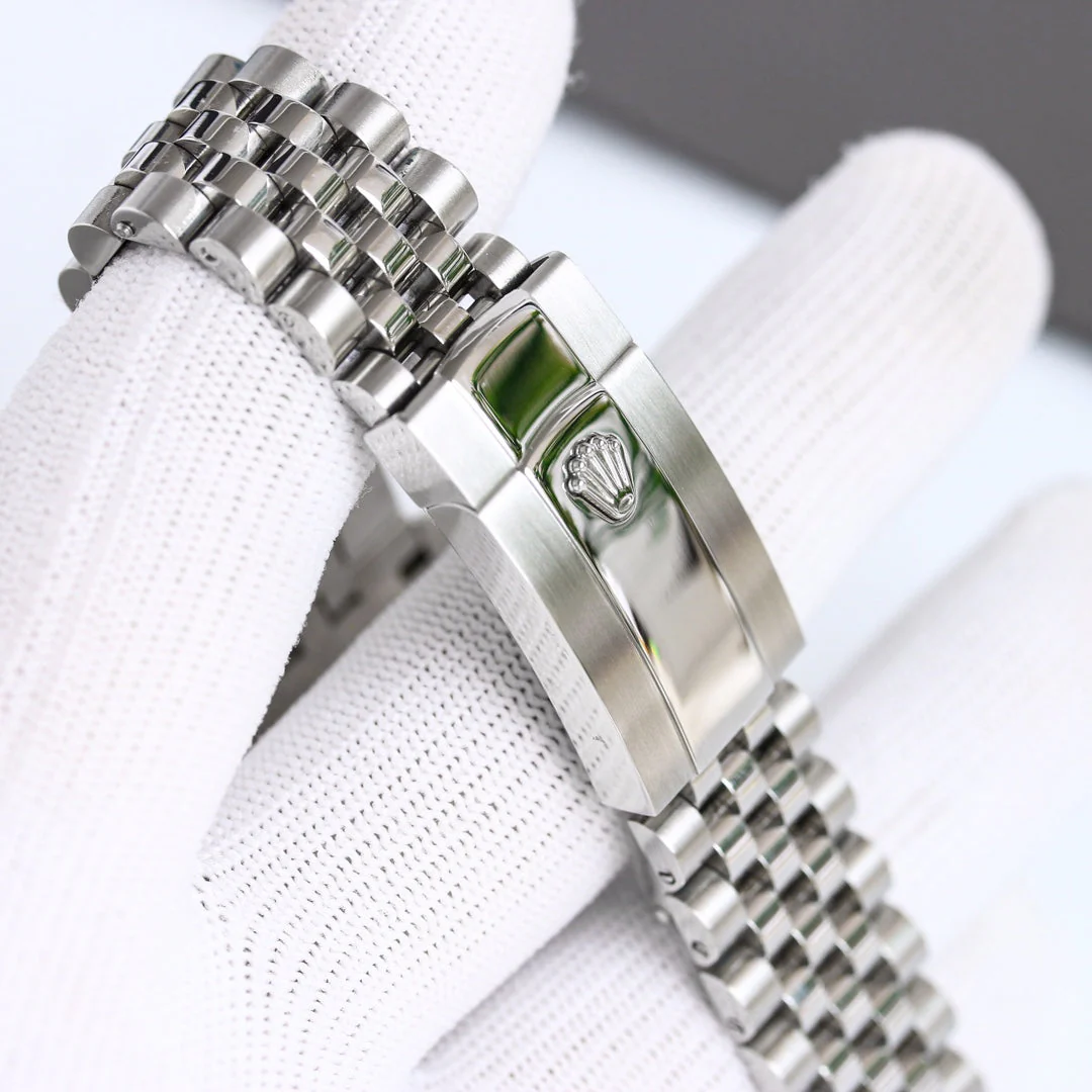 Rolex Sky-Dweller 42mm Silver Blue Dial