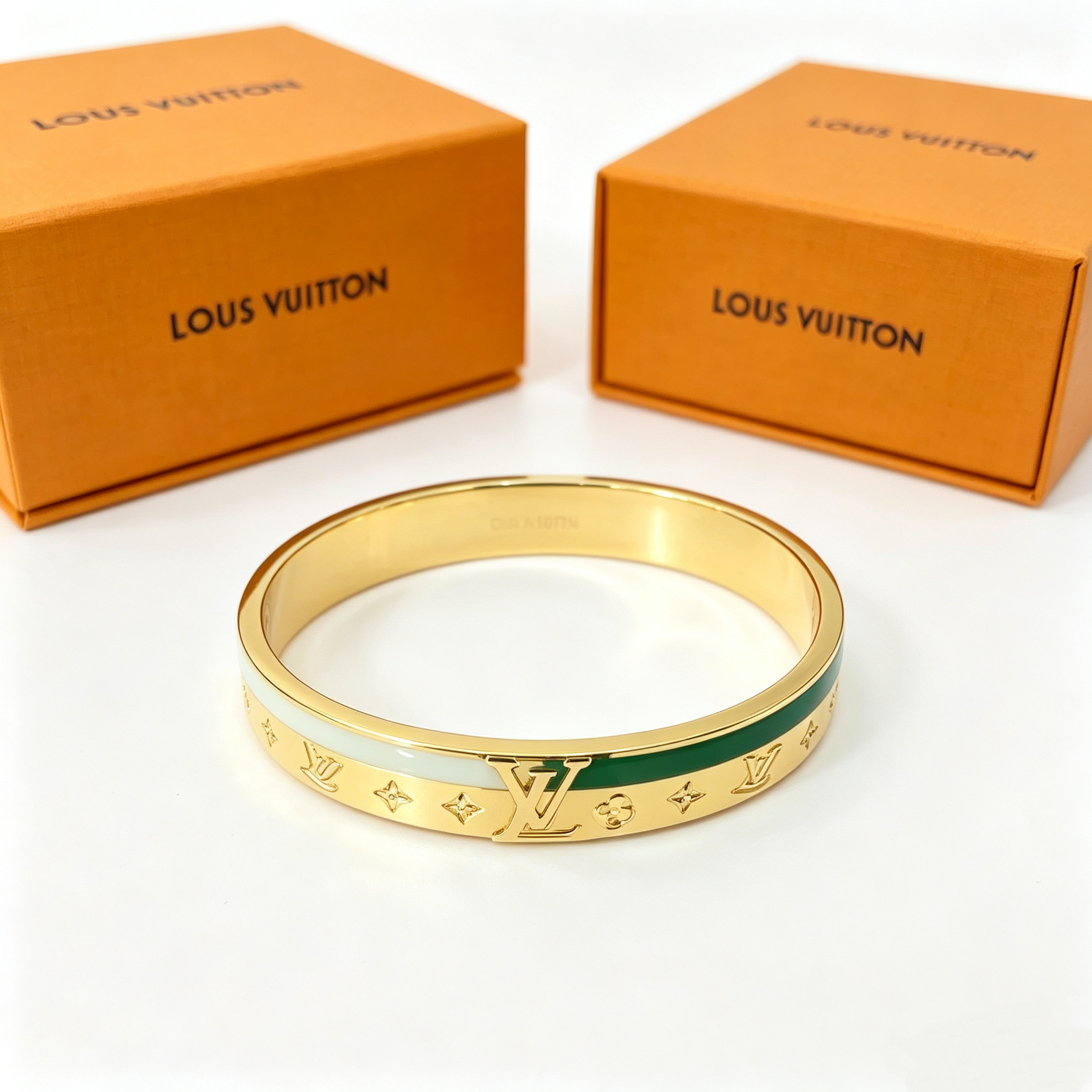 L — Single-layer two-tone bangle