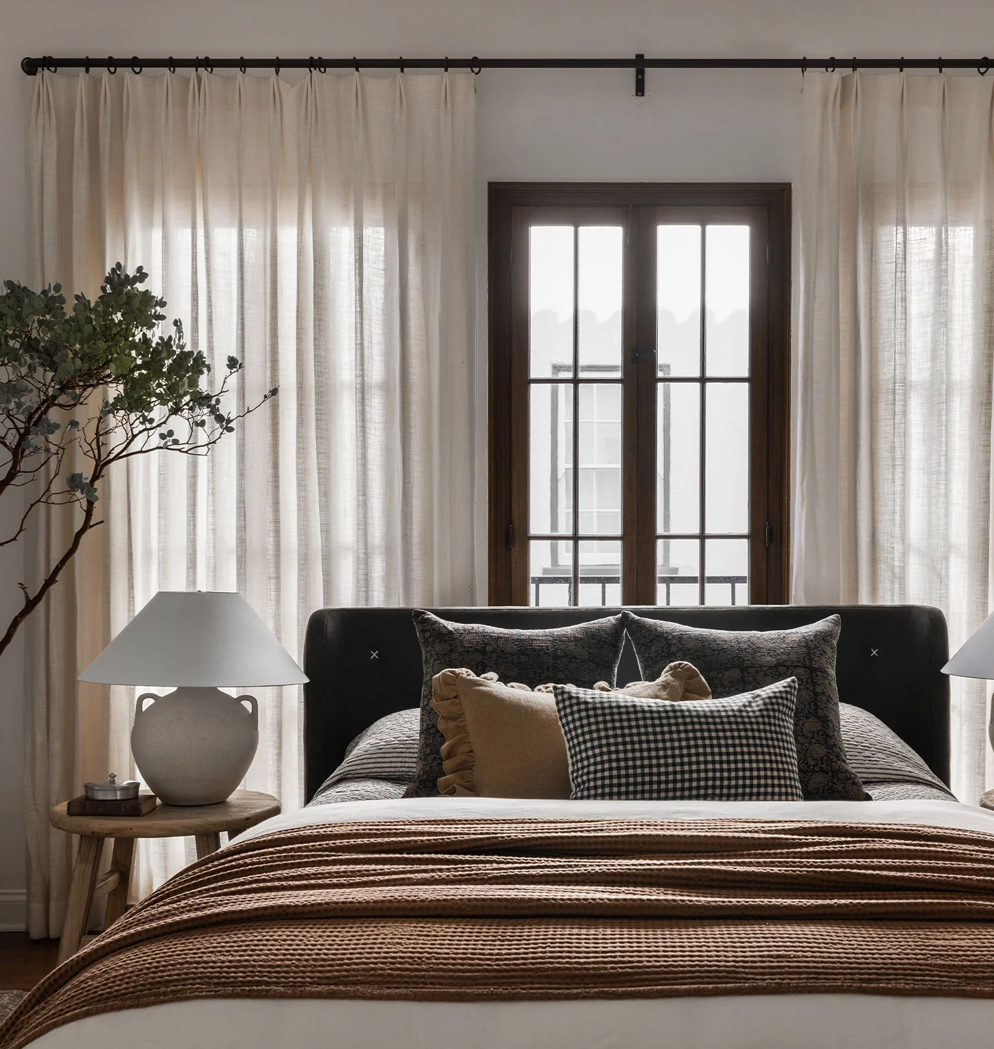 Serina Bed