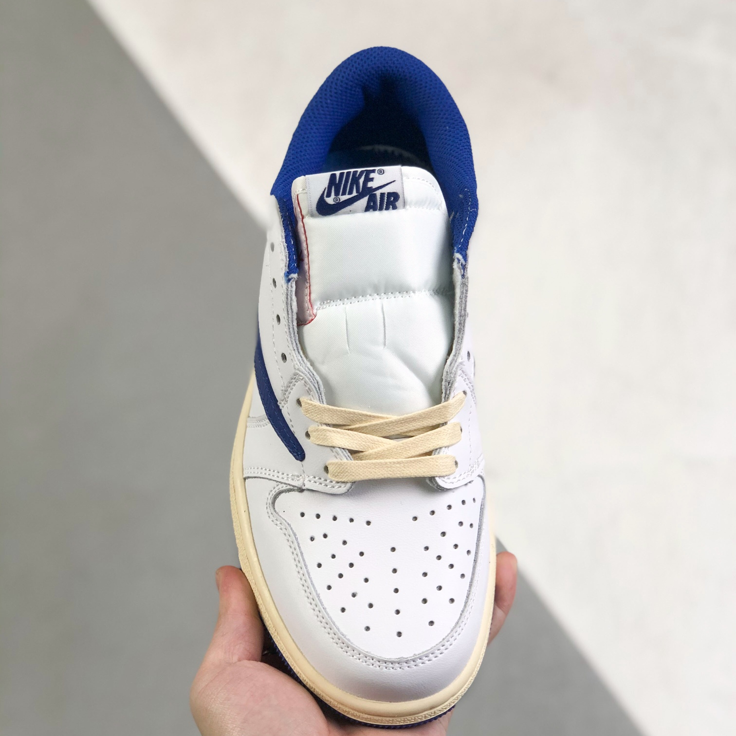 Nike Air Jordan 1 x Travis Scott Low Top Sneaker Shoes Gr. 36-46