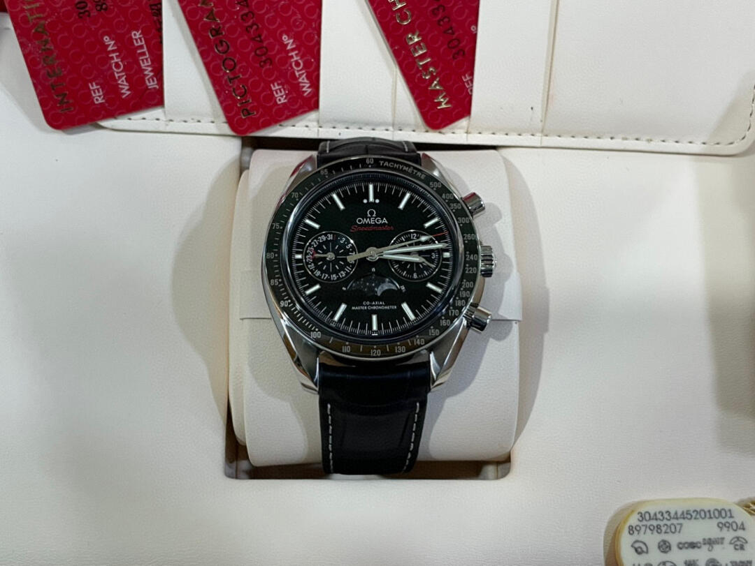 Speedmaster MoonPhase 44.25 mm Stainless steel Stainless steel