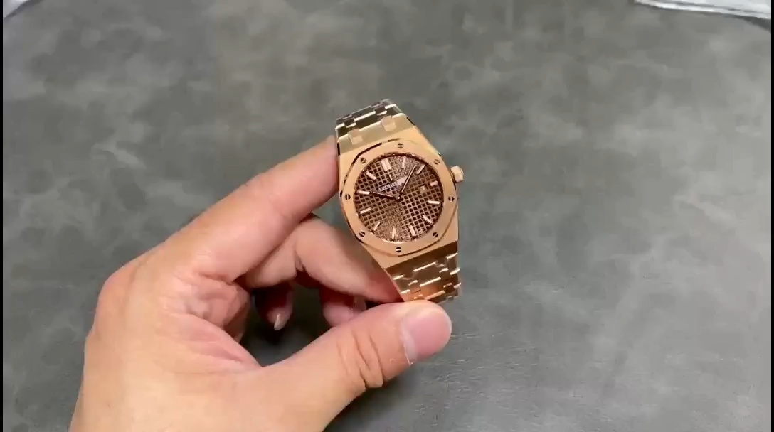 AP Royal Oak Quartz 33 Brown 67650OR.OO.1261OR.01 Replica Women's Watch