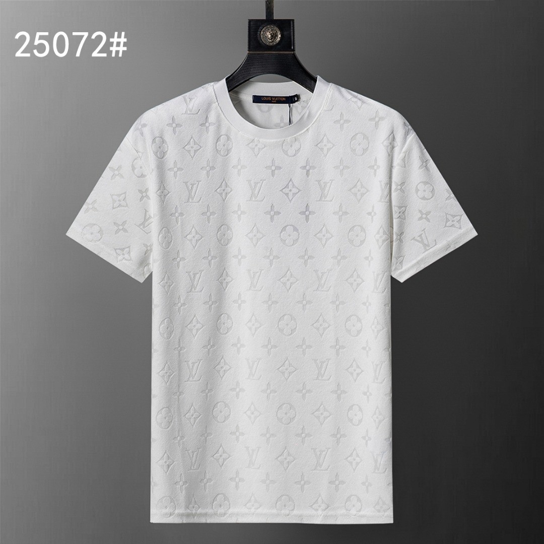 L X V T-shirt