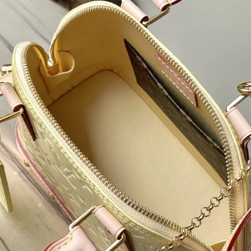 Louis Vuitton Luxury Monogram Casual Style Leather Yellow M24063