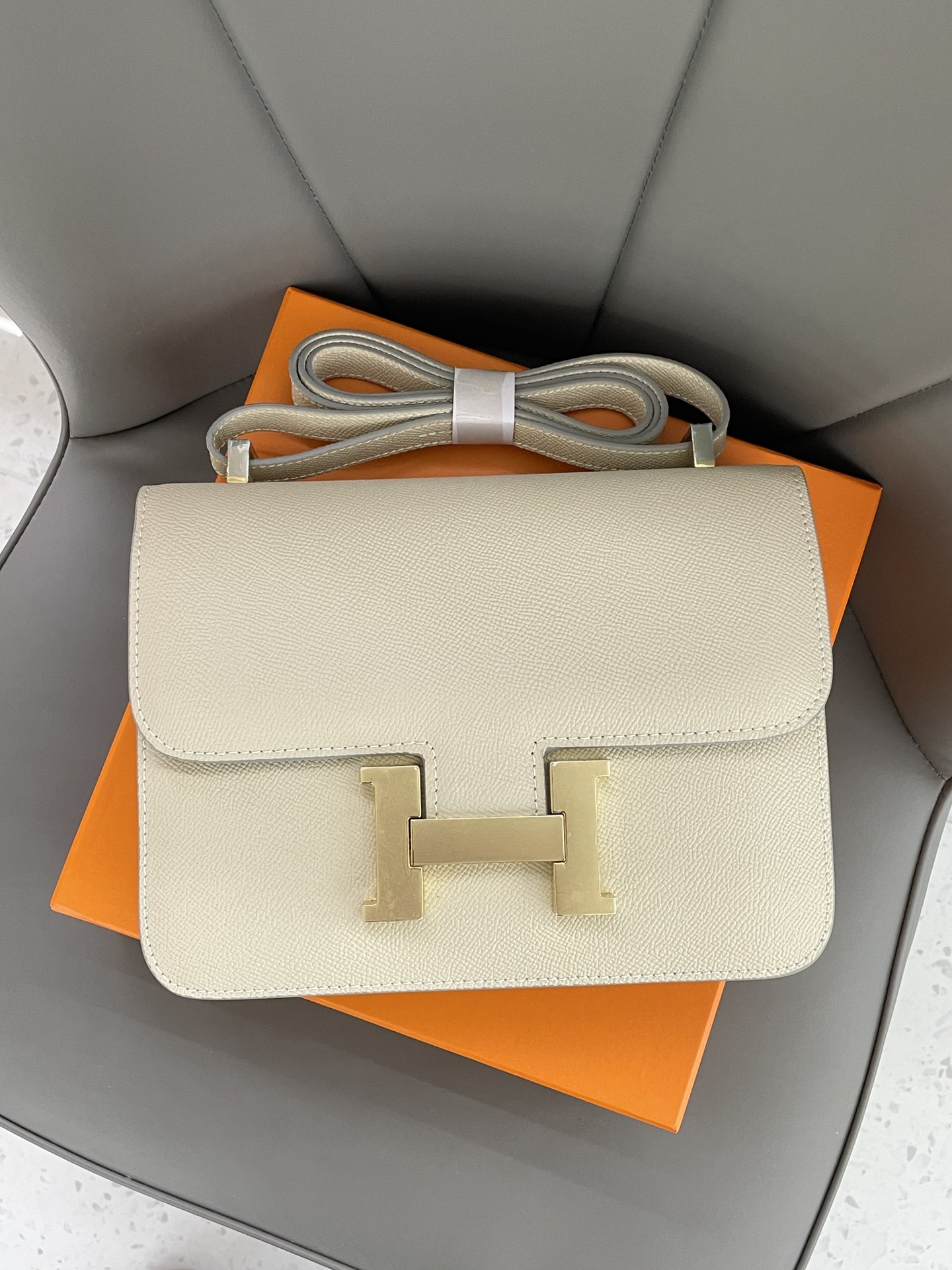 Hermes Constance Mini 19-24
