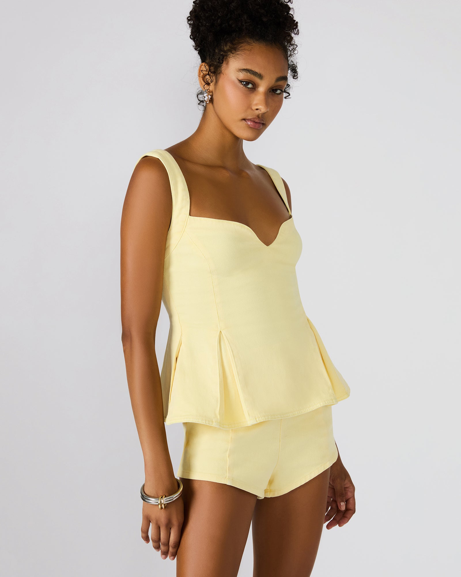 Zenia Top Golden Glow